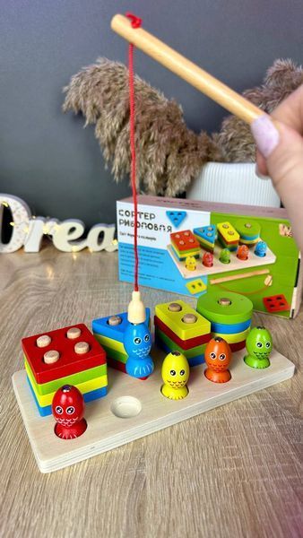 Доска логическая деревянная сортер рыбалка 40426 WToys рыбки на магнитах геометрические фигурки 171309 фото