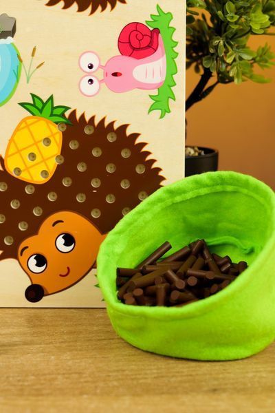 Настольная игра деревянная "Ежи-счетчики" WToys 36693 197449 фото
