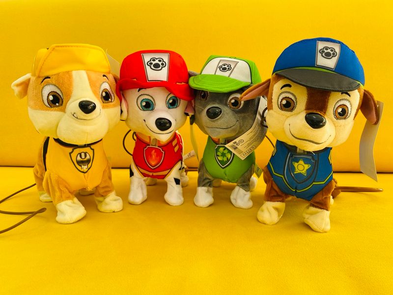 М'яка іграшка собачка Щенячий Патруль Paw Patrol ходить на повідку, виляє хвостиком, співає 37777 79686 фото